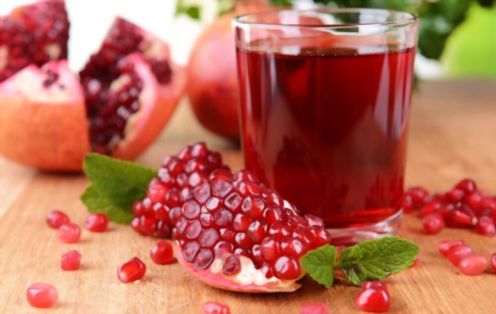 pomegranate fruit skin benefits